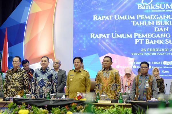 Buka RUPS Tahunan dan RUPS LB, Pj Gubernur Minta PT Bank Sumut Terus ManfaatkanPeluang dan Beradaptasi