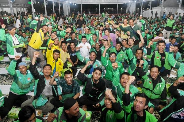  Hari Terakhir Buka Puasa Bersama Pj Gubernur Sumut Membludak *Rumah Dinas Dipenuhi Ojol dan Masyarakat