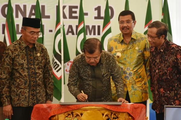 Wapres Jusuf Kalla Tutup Munas Kahmi Ke- 10