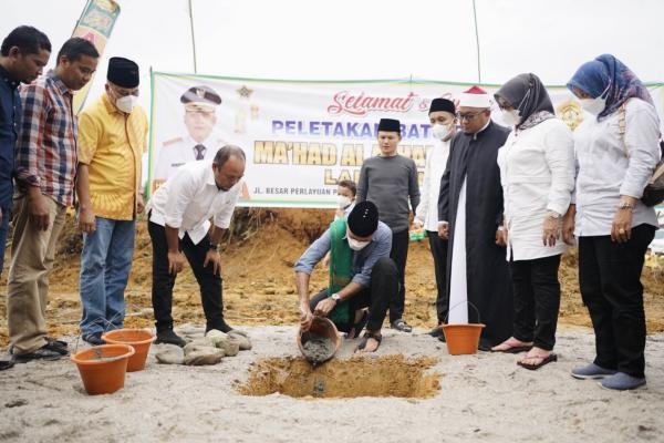 Musa Rajekshah Harap Ma'had Al Azhar Asy Syarif Labuhanbatu Melahirkan Generasi Muda Islami