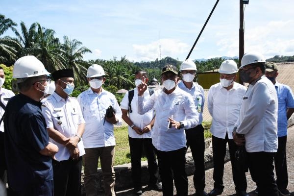 Tinjau Lokasi Perkebunan PT PSU di Madina, Gubernur Edy Rahmayadi Dorong Evaluasi Perusahaan untuk Tingkatkan Produksi