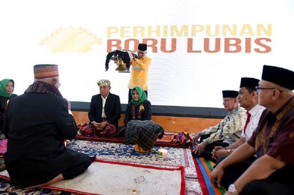 Hari Pertama Sekolah, Wagub Ajak Siswa Tidak Takut Bermimpi