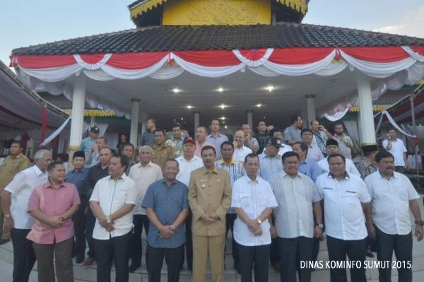 Rabu, Plt. Gubsu Lantik 15 Bupati/Walikota di Lapangan Merdeka