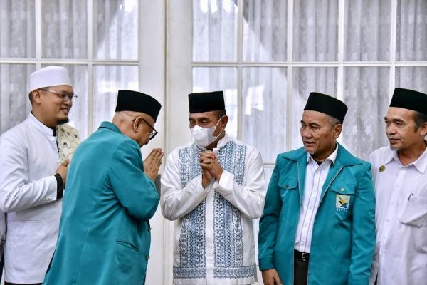 Pesantren Diharapkan Terus Lahirkan Mujahid Pembela Kebenaran