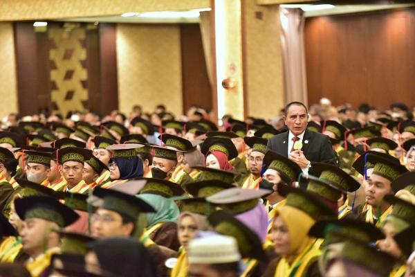 Wisuda Universitas Panca Budi, Edy Rahmayadi Ingin Perkuat Kerja Sama Tuntaskan Masalah Sosial Sumut