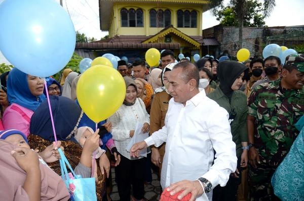 Gubernur dan Ketua TP PKK Sumut Tinjau Pelaksanaan PIN Polio