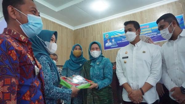 Sri Ayu Mihari Kunjungi Tiga Lokasi Lomba HKG PKK di Pematangsiantar