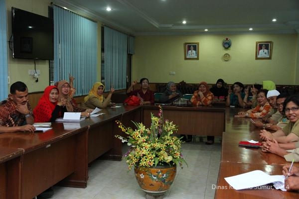 DISKOMINFO BIDANG PUHK SELENGGARAKAN RAPAT KERJA