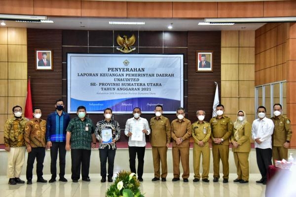 Gubernur Edy Rahmayadi Serahkan LKPD Tahun 2021