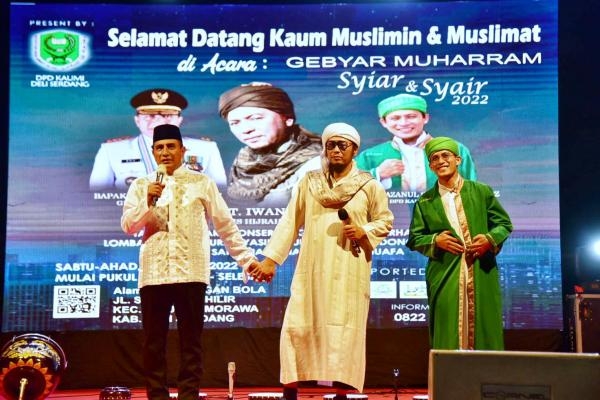 Terkesan dengan Gebyar Muharram Syiar dan Syair 2022, Edy Rahmayadi Sampai Duet Dengan Iwan Syahman