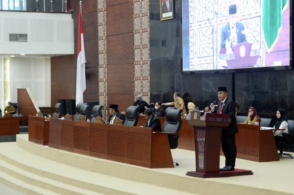 Hadiri Rapat Paripurna DPRD Sumut, Gubernur Sampaikan Proyek Infrastruktur Rp2,7 Triliun Sebagai Pendorong