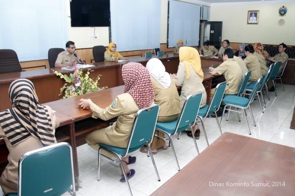 Sekdis Kominfo Provsu Pimpin Rapat Kerja