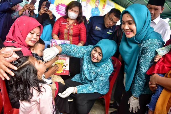 Ketua TP PKK Sumut Kunjungi Pelaksanaan Vaksinasi Polio di Sipirok