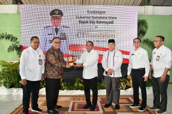 Tinjau SMA Unggulan CT Foundation Edy Rahmayadi Kagum Kedermawanan Chairul Tanjung