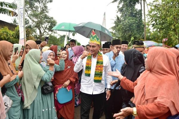 Hadiri Maulid Nabi, Edy Rahmayadi Minta Siapkan Lahan untuk SMK di Desa Suka Beras