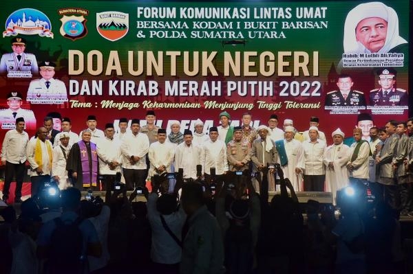 Doa Untuk Negeri dan Kirab Merah Putih di Sumut, Gubernur Sebut ‘Ibadah’ Terbaik adalah Bermanfaat Bagi Orang Lain