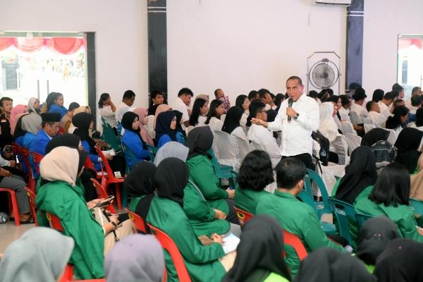 Beri Kuliah Umum ke Mahasiswa di Sibolga, Edy Rahmayadi Harap Anak Muda Tidak Terbelenggu Pola Pikir Lama