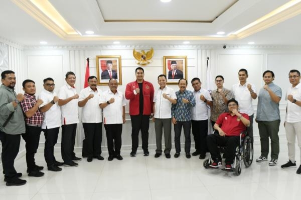 Temui Kemenpora, Sekdaprov Sumut Minta Percepatan Pembangunan Stadion