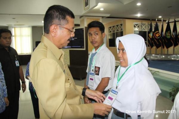 Gubsu Motivasi Anak Anggota Korpri Giat Belajar agar Masuk PTN