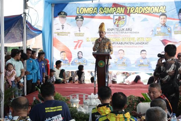  Hadiri Lomba Sampan Tradisional KNPI Teluk Aru, Musa Rajekshah: Wadah Silaturahmi