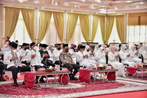 Gubernur Edy Rahmayadi Ajak Masyarakat Teladani Nabi Muhammad SAW