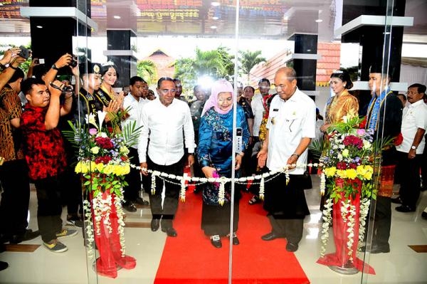 Gubsu Resmikan Balai Kota Tebing Tinggi, Tebing Tinggi Sangat Tepat Jadi Kota Singgah