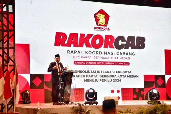 Hadiri Rakorcab Gerindra Medan Edy Rahmayadi Kenang Saat Ditawarkan Prabowo Naik Perahu Gerindra