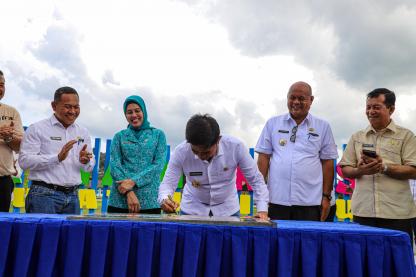  Resmikan Alun-alun Nias Utara, Pj Gubernur Sumut Harap Bisa Jadi Sentra Ekonomi Baru