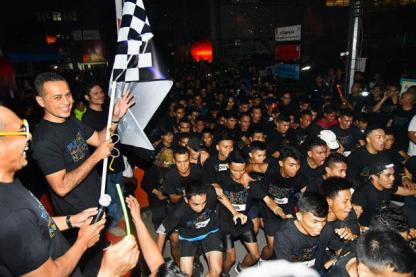 Lepas Peserta Millenials Nite Run, Wagub Musa Rajekshah Ajak Anak Muda Pelihara Gaya Hidup Sehat