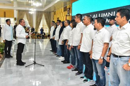 Kukuhkan Pengurus IKAL SMANSA Medan, Edy Rahmayadi Sebut Pentingnya Kekompakan