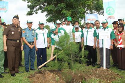 Wagub Ajak Warga Sumut Per Orang Tanam 1 Pohon 