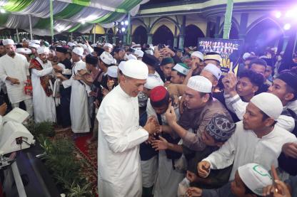 Hadiri Gema Sholawat 100 Rebana, Ijeck: Agar Hati Selalu Terpaut pada Allah