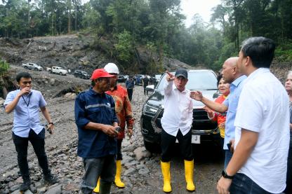 Tinjau Pembangunan Jalan Alternatif Medan – Berastagi, Edy Rahmayadi Minta Gali Potensi Peningkatan Perekonomian Rakyat di Sepanjang Jalan