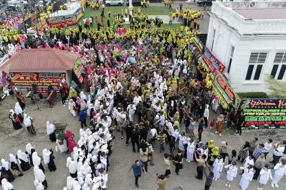 Akhiri Masa Jabatan, Gubernur Sumut Edy Rahmayadi Dilepas Ribuan Masyarakat