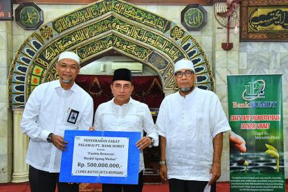 Bank Sumut Salurkan Zakat Rp500 Juta untuk Pembangunan Masjid Agung