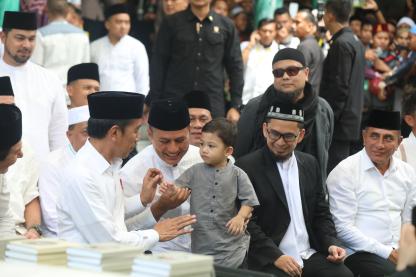 Jokowi, Edy Rahmayadi, Adi Hidayat dan Ribuan Masyarakat Hadiri Haul H Anif Musa Rajekshah: Semoga Kisah Almarhum Tetap Jadi Inspirasi