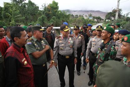 Gubsu Kunker Ke Kabupaten Karo serta Memantau Erupsi Gunung Sinabung 