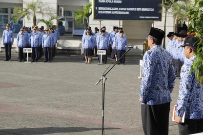 Wagubsu Menjadi Pembina Upacara dalam Rangka Hari Jadi Otda ke - 18